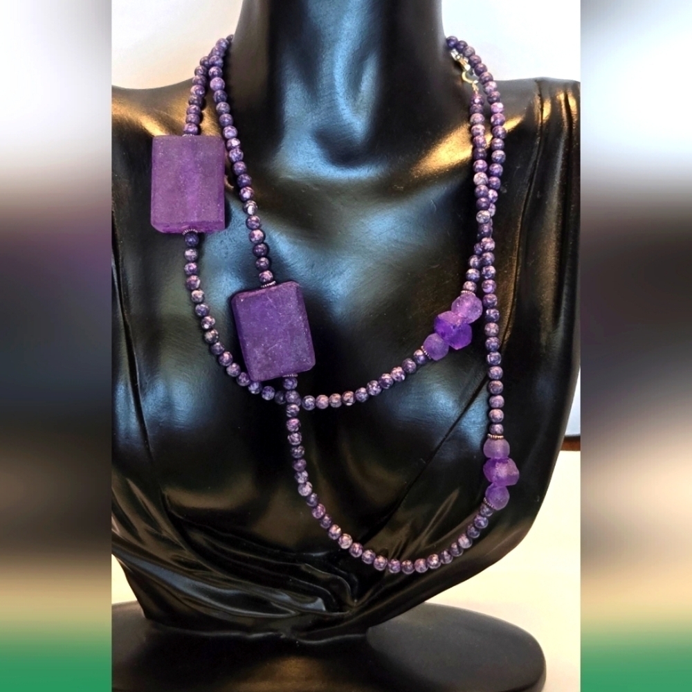 Elegant Dyed Glass Purple Beaded Necklace